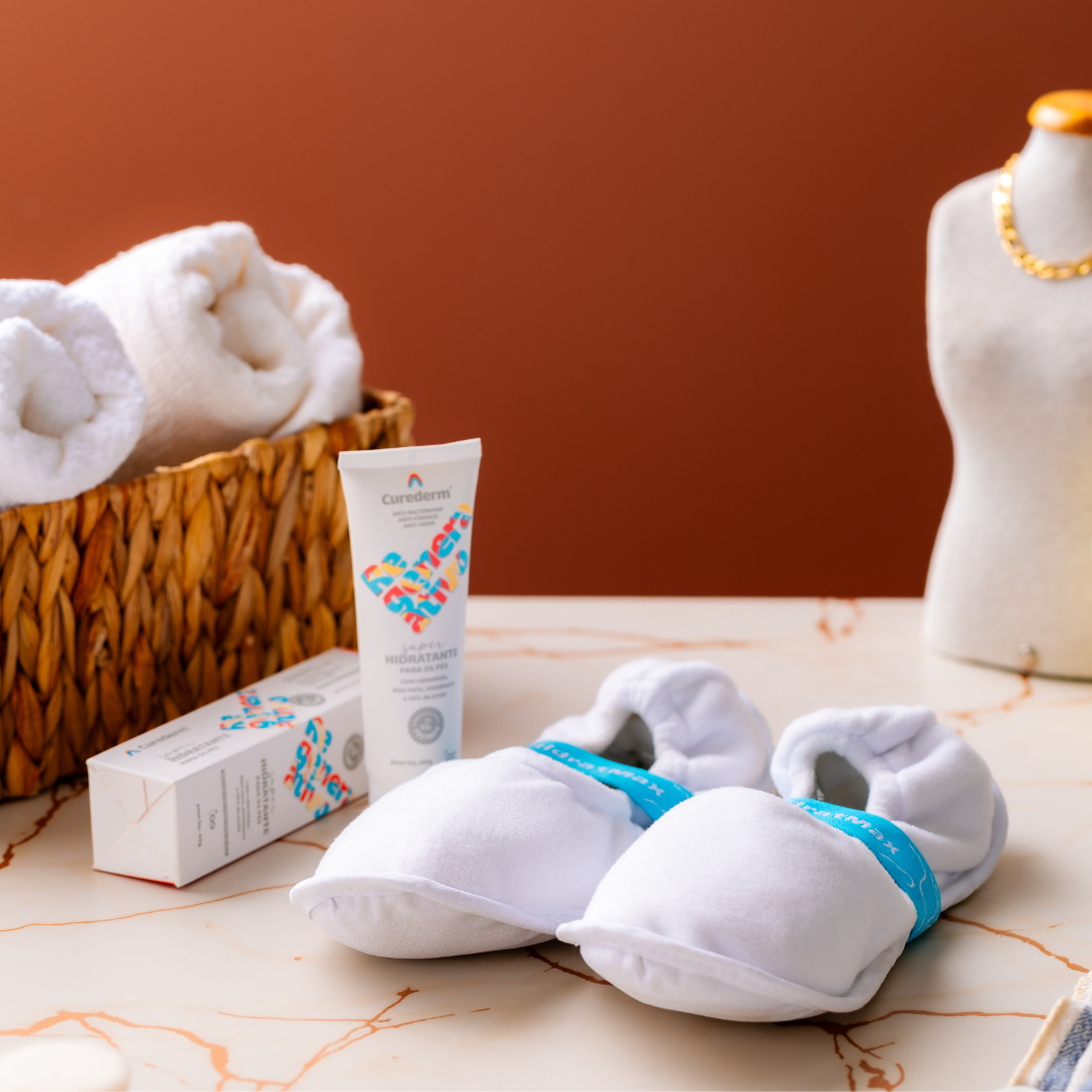 Kit Hidratmax + Curederm  | Ganhe um BRINDE EXCLUSIVO