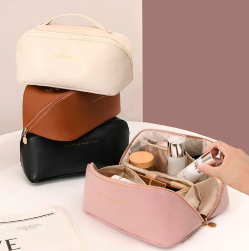 Free 1 Necessaire de BRINDE (envio de cores sortidas)